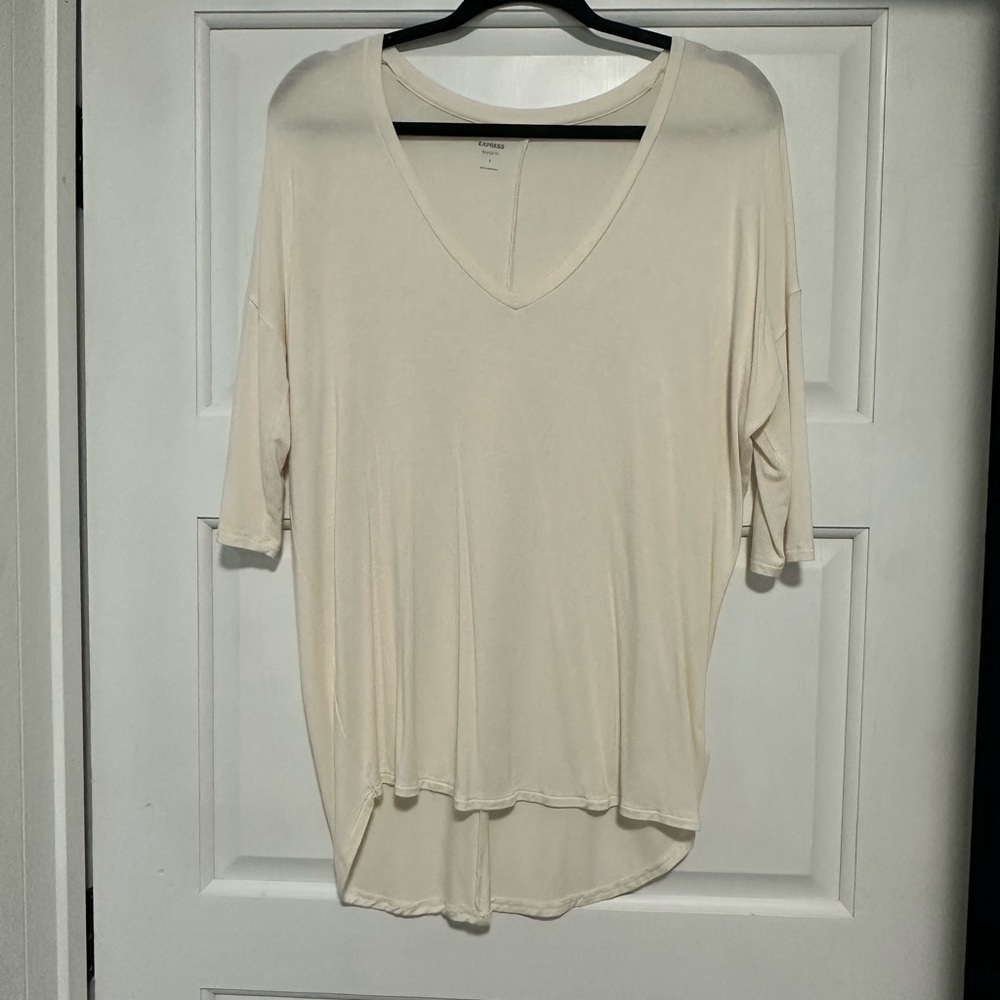 express relaxed v-neck tee